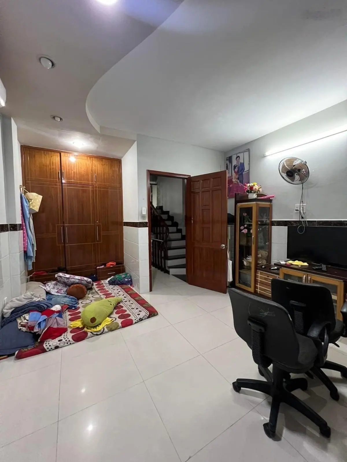 Ngon, hẻm ô tô thông gần Tân Kỳ Tân Quý, 50m2, 3 tầng, 4 phòng đúc thật, chủ gấp bán, giá tốt