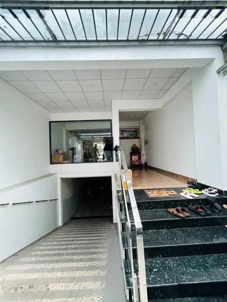 Bán nhà KDC trung sơn 6 tầng,ngang 5,HXT ,8 PN ,giảm 500tr còn 16,5 tỷ (TL) ,đường số 10 bình chánh