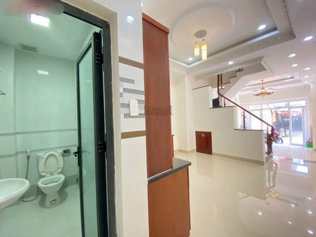 Gấp bán căn nhà phố một trệt 2 lầu MT đường số 8, P. Hiệp Bình Chánh, Tp. Thủ Đức. Cách QL13 100m
