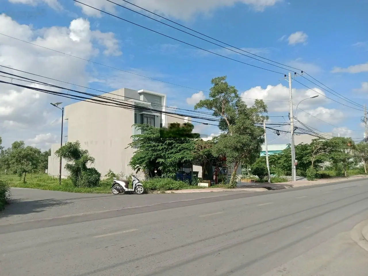 Đất đẹp gần chợ Bình Chánh, sổ hồng riêng, xây dựng tự do. Dt 95m2 ngang 5m dài 19.54m. Giá 2.8 Tỷ