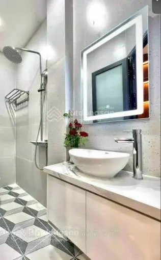 Chính chủ bán nhà Lý Tự Trọng, P. Bến Nghé Q1. DT 74,5m2 giá 4tỷ2 . Cho thuê 32tr gần chợ Bến Thàng