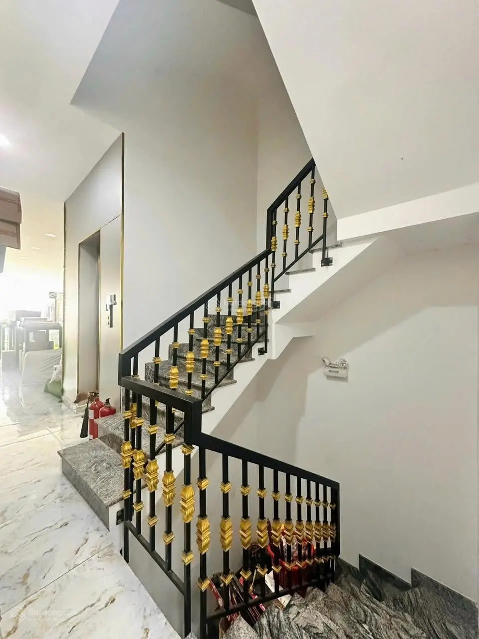 Bán nhà mặt tiền Yên Thế, Tân Bình, DT 8x20m, HĐ thuê 125triệu, 5tầng, Giá 46,5tỷ tl