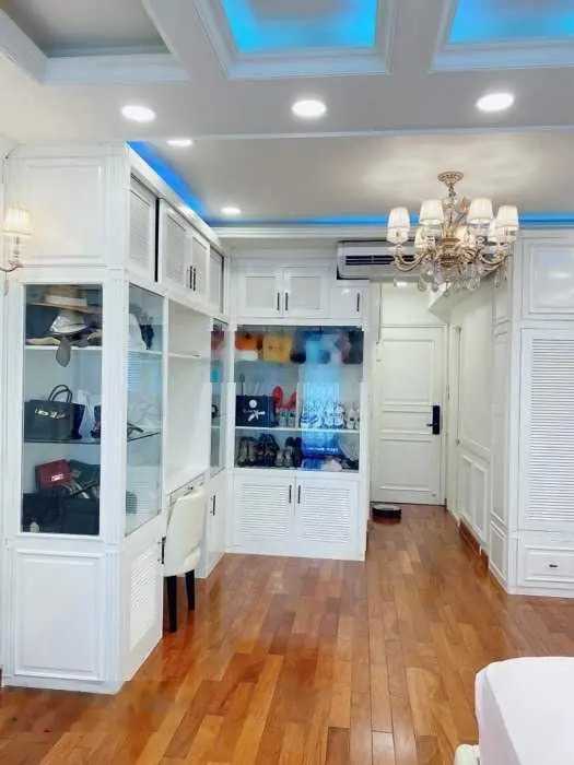 Bán nhà đẹp lung linh, hồ bơi sân thượng, 7 tầng, 2 mặt đường, sát Hoàng Diệu, 87m2, 21 tỷ