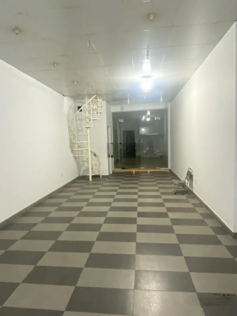 Bán nhà mặt tiền 120m2 ngang 4,5m 2 tầng KD đỉnh Trần Bình Trọng ngợp bank 13.5 tỷ