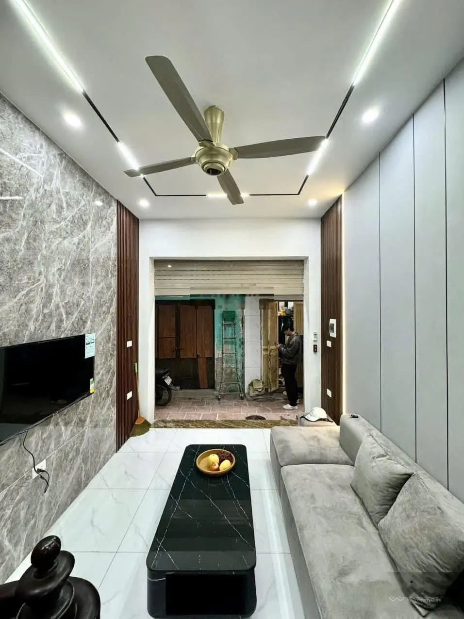Bán nhà ngõ Thổ Quan Quận Đống Đa 21m 4 tầng nhà đẹp tặng 100% nội thất.