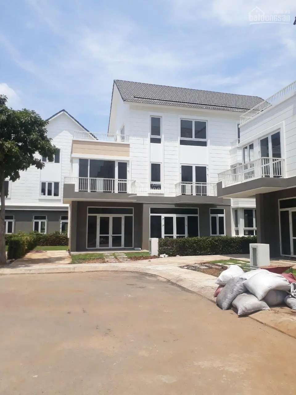 ĐL Park Riverside 340m2/36 tỷ - SL View sông 136m2/16.5 tỷ. ĐL 216m2/ 21 tỷ - căn góc 150m2/ 18tỷ