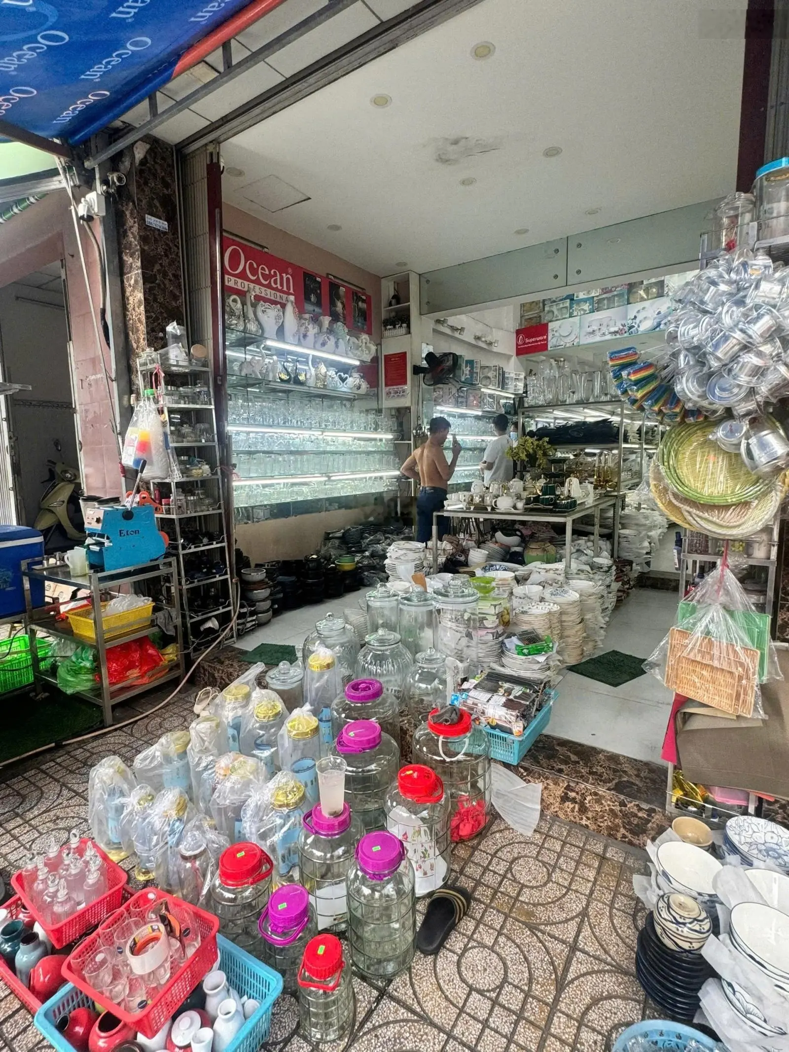 Nhà 2 mặt tiền vị trí Vip, đường Nguyễn Phúc Nguyên, Quận 3. DT: (4x19)m, lửng - 5 tầng - thang máy