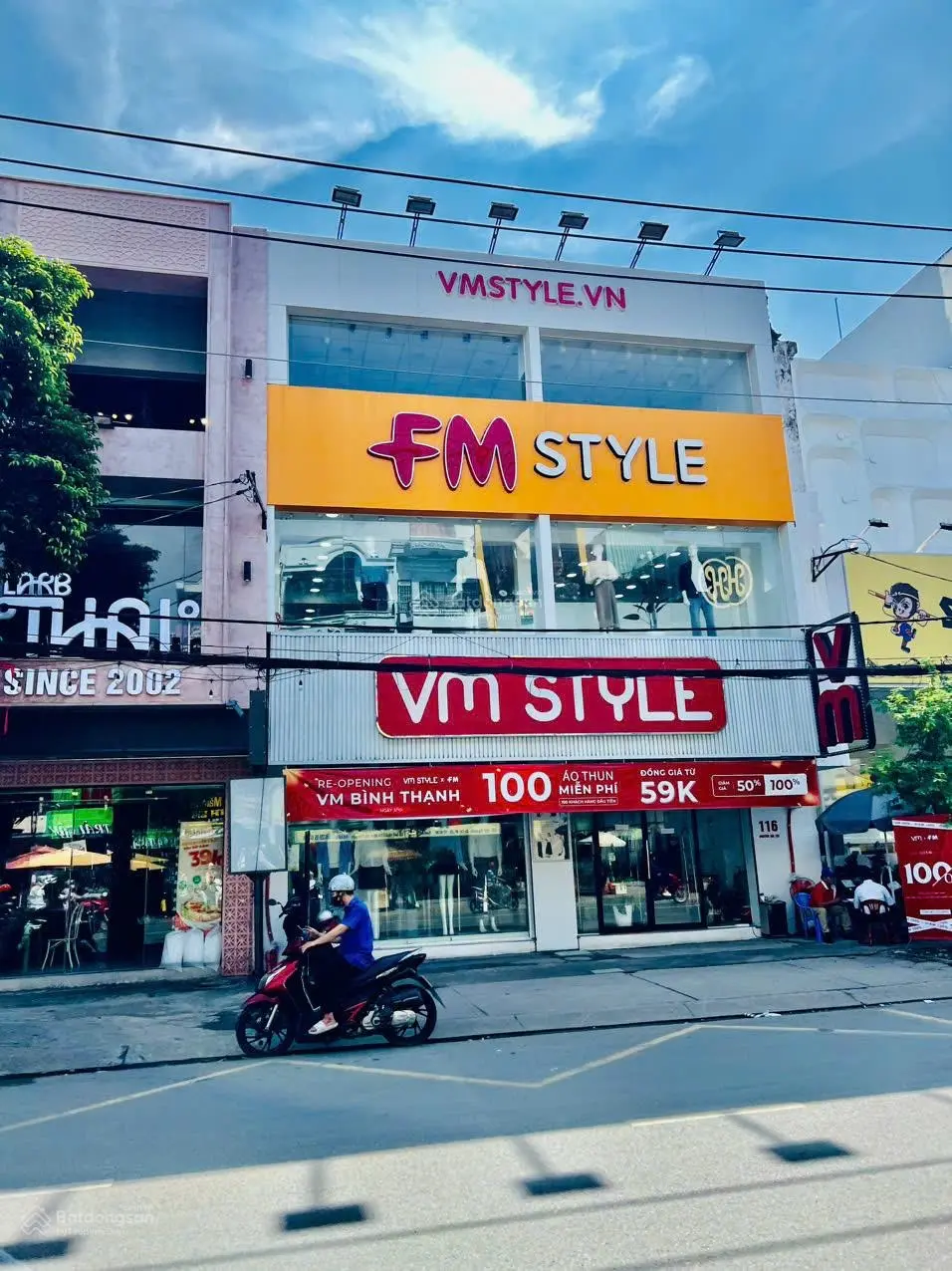 Siêu vị trí! Bán nhà Góc 2MT ngay Nguyễn Văn Trỗi, Q. PN - NH 15x10m, 4 Tầng, HĐT 200tr - Giá 40 tỷ