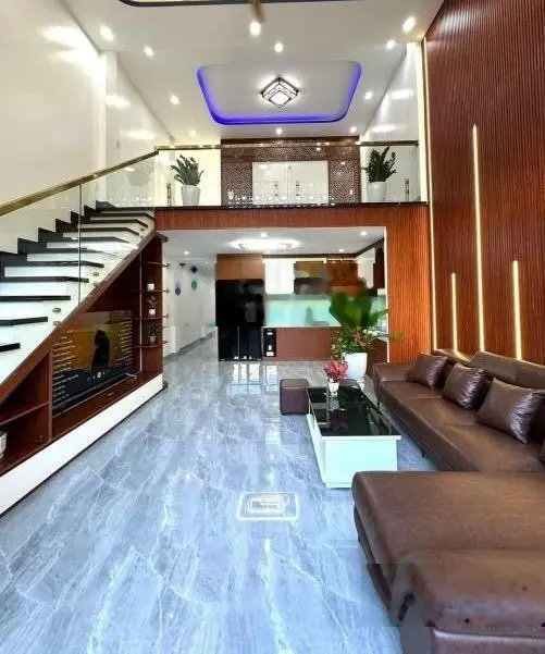 Bán gấp nhà Đào Duy Anh, P9, Phú Nhuận. DT 54m2. giá 2,9 tỷ SHR, pháp lí chuẩn