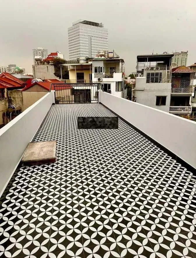 Cực rẻ Phương Mai! 10m ra hồ, ô tô tránh, nhà mới 6 tầng thang máy 44m2 chỉ 8.95 tỷ. LH 0968 224 ***