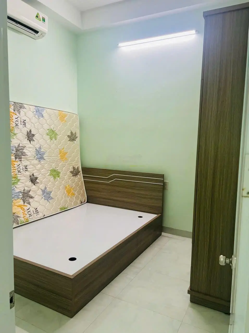 Bán nhà 3 tầng, đường ô tô tránh nhau, cách biển 1km, hẻm đường Điện Biên Phủ, Vĩnh Hoà, Nha Trang