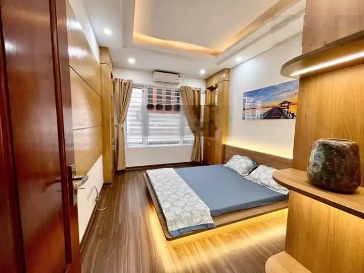 Cần bán nhà chính chủ tại Định Công.