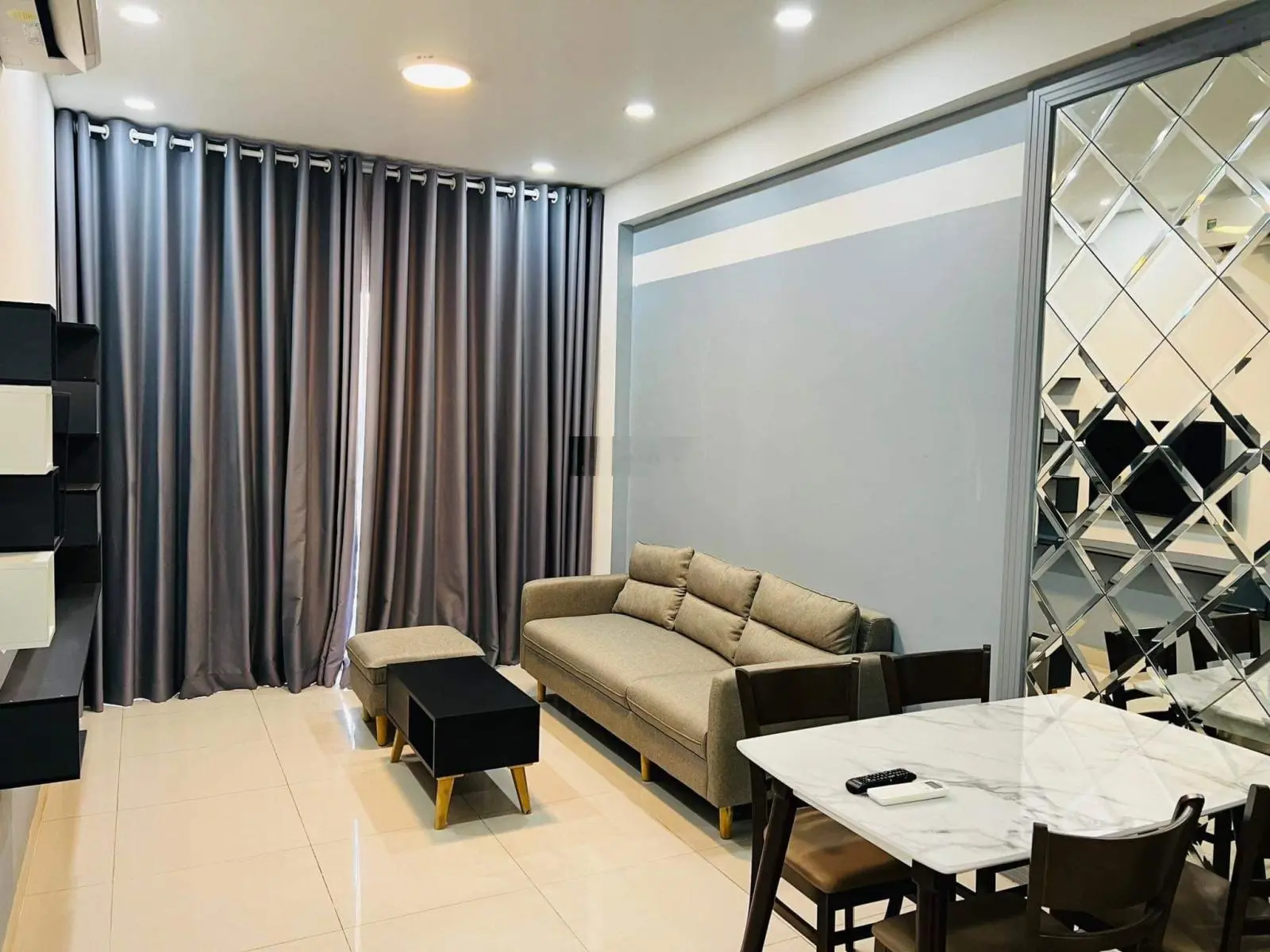 KẸT TIỀN BÁN GẤP CĂN HỘ THE SUN AVENUE QUẬN 2 79M2 2PN2NVS 2TỶ550TRIỆU
