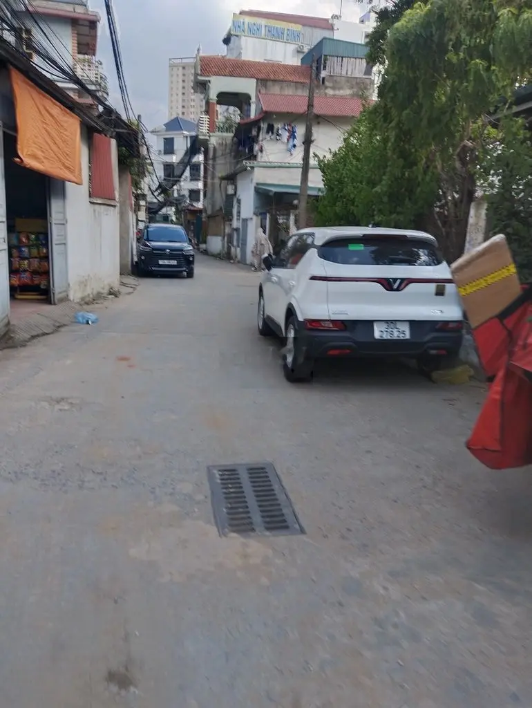 BÁN NHÀ NGÕ Ô TÔ PHỐ TRẠM . NGÕ 3.5M. GARA THANG MÁY 10TỶ5