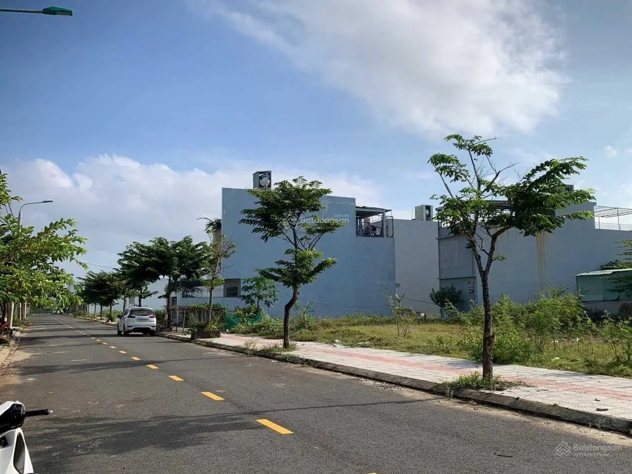 Cần bán lô đường 10.5m, trục thông khu Nam Hoà Xuân. Liên hệ LV chính chủ
