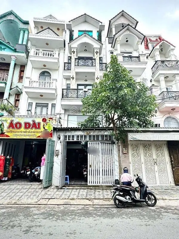 Mặt tiền kinh doanh đa ngành nghề-mới đẹp ở ngay-63m2-5 tầng-5pn-gần lê văn thọ p16 gv-chỉ 11 tỷ tl