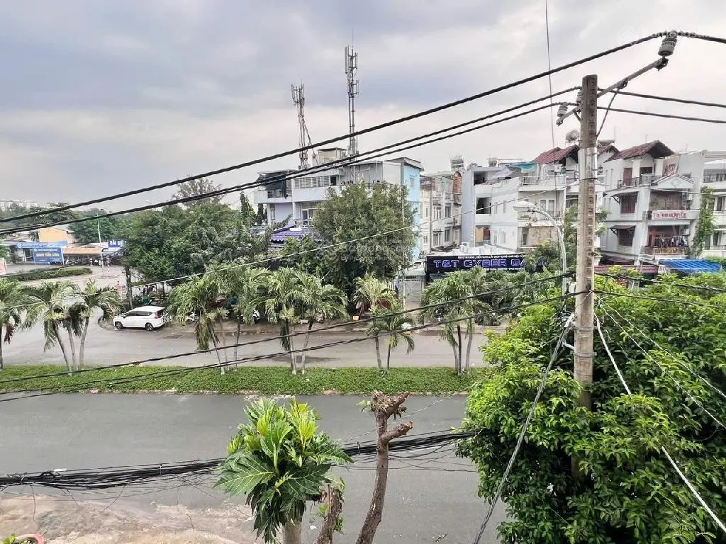 Hiếm! Bán nhà MT Quận 8, 80m2 4 tầng, 9PN đường 20m, Đ. Cao Lỗ Phường 4 hơn 13 tỷ (TL)pháp lý chuẩn