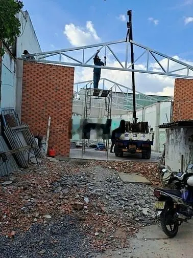 Bán nhà xưởng hơn 200m2, ngang 10m - đường 6m thạnh lộc quận 12 - chủ