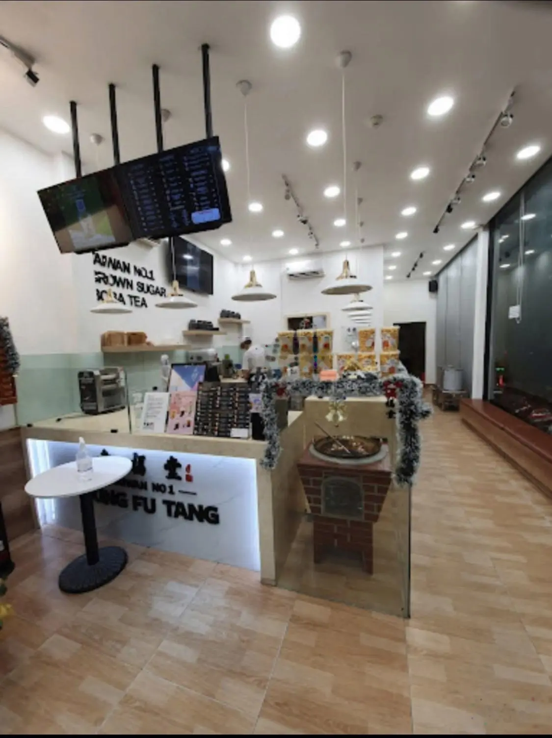 Bán nhà đang cho thuê 35 triệu/ tháng đường Sư Vạn Hạnh, P10, Quận 10. Giá 5 tỷ 950/ 67m2 (5x13,4m)