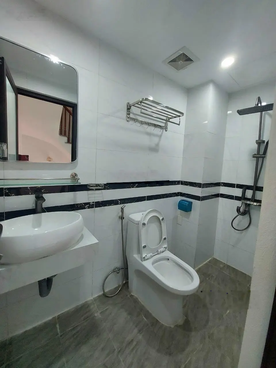 Nhà 4tầng*30m2, ôtô đỗ cửa, ngay chợ, gần cầu Đại Thành, 5p ra KĐT Đô Nghĩa, ĐH Phenika, Vành Đai 4