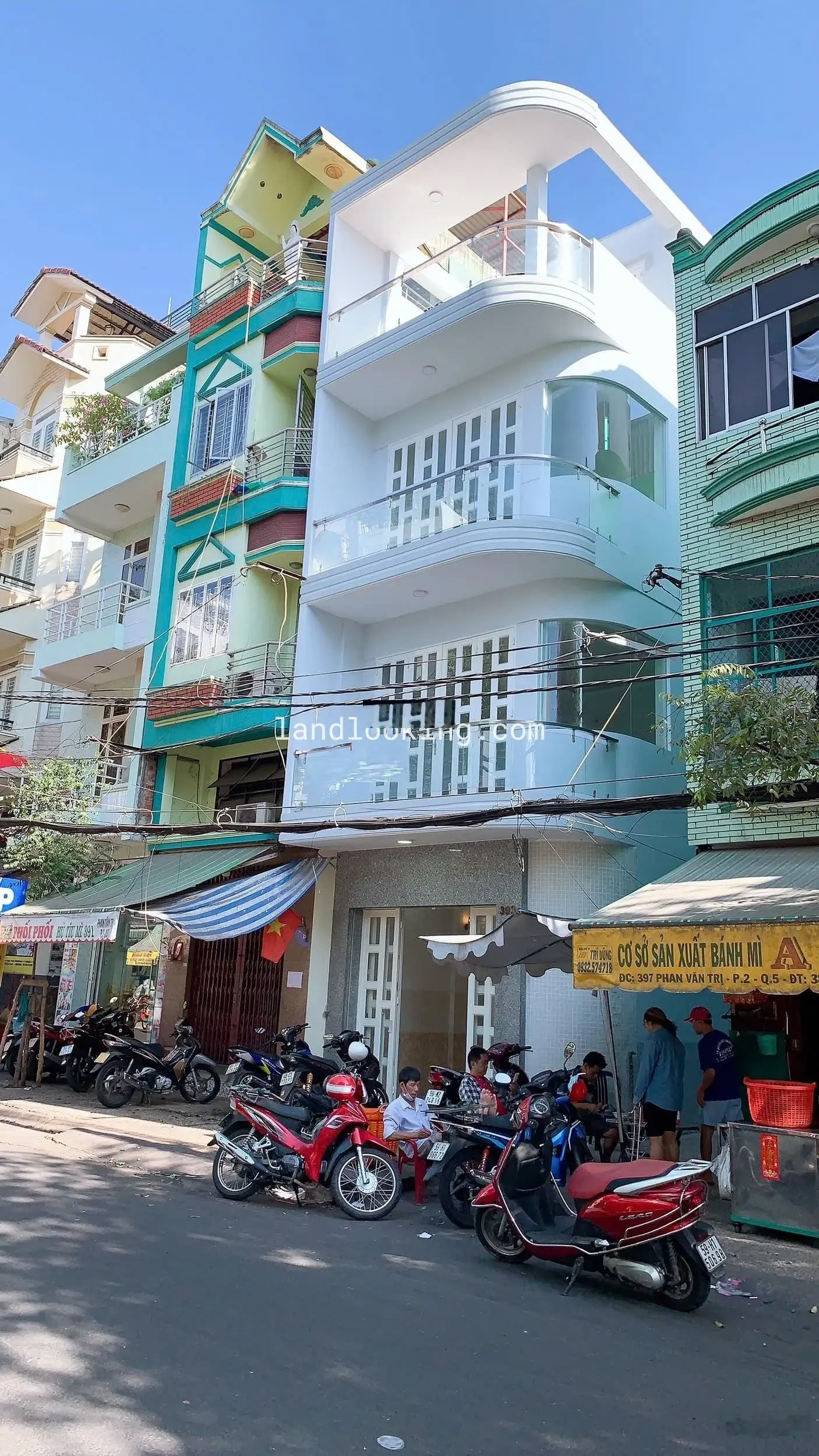 Giá hời nhà MT Đường Phan Văn Trị, Phường 2, Quận 5 DT 4.2x10m 1 trệt 3 lầu, Giá 2 Tỷ250, SHR