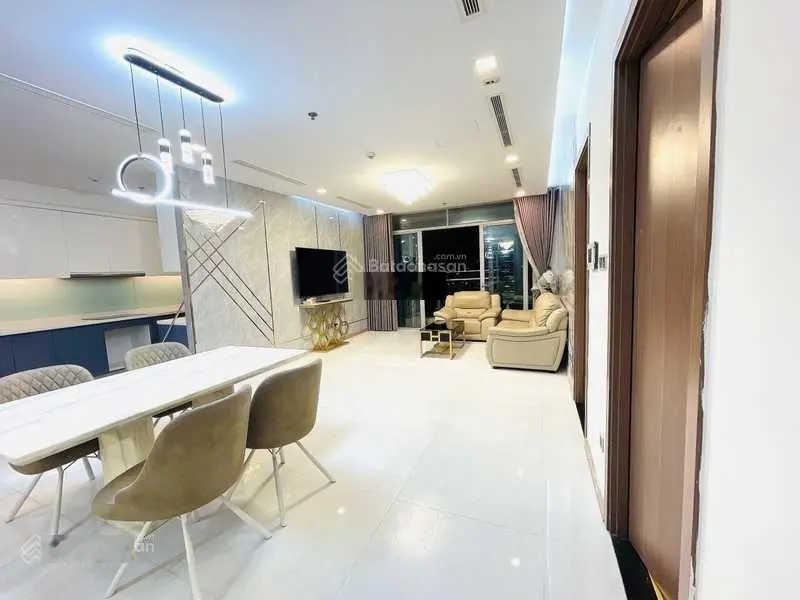 DỌN QUA SỐNG VỚI CON TRAI CẦN NHƯỢNG LẠI CHUNG CƯ