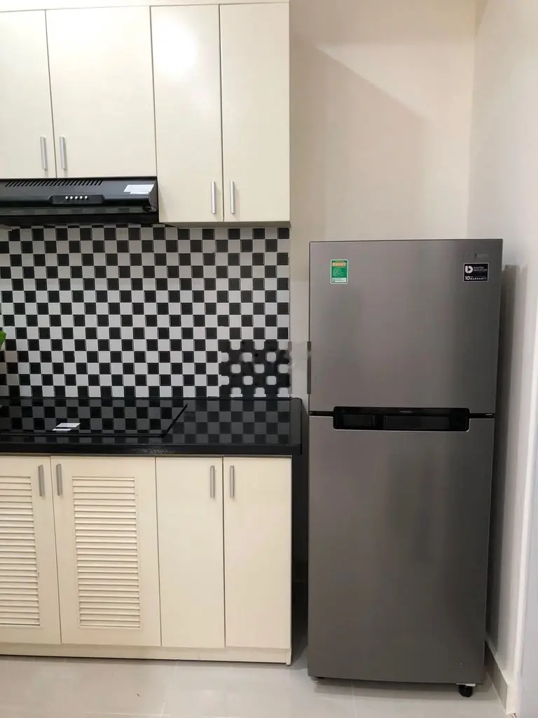 Cần bán gấp căn hộ Phúc Yên 3, 2 phòng, diện tích 65m2, giá 2.490 tỉ
