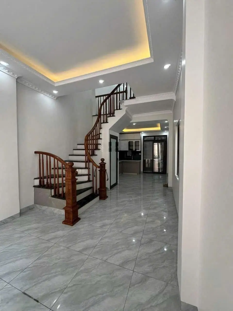 Cần Bán Nhà Hà Trì- Hà Đông. 50m-5 tầng.Ngõ thông. Lh 0353 131 ***
