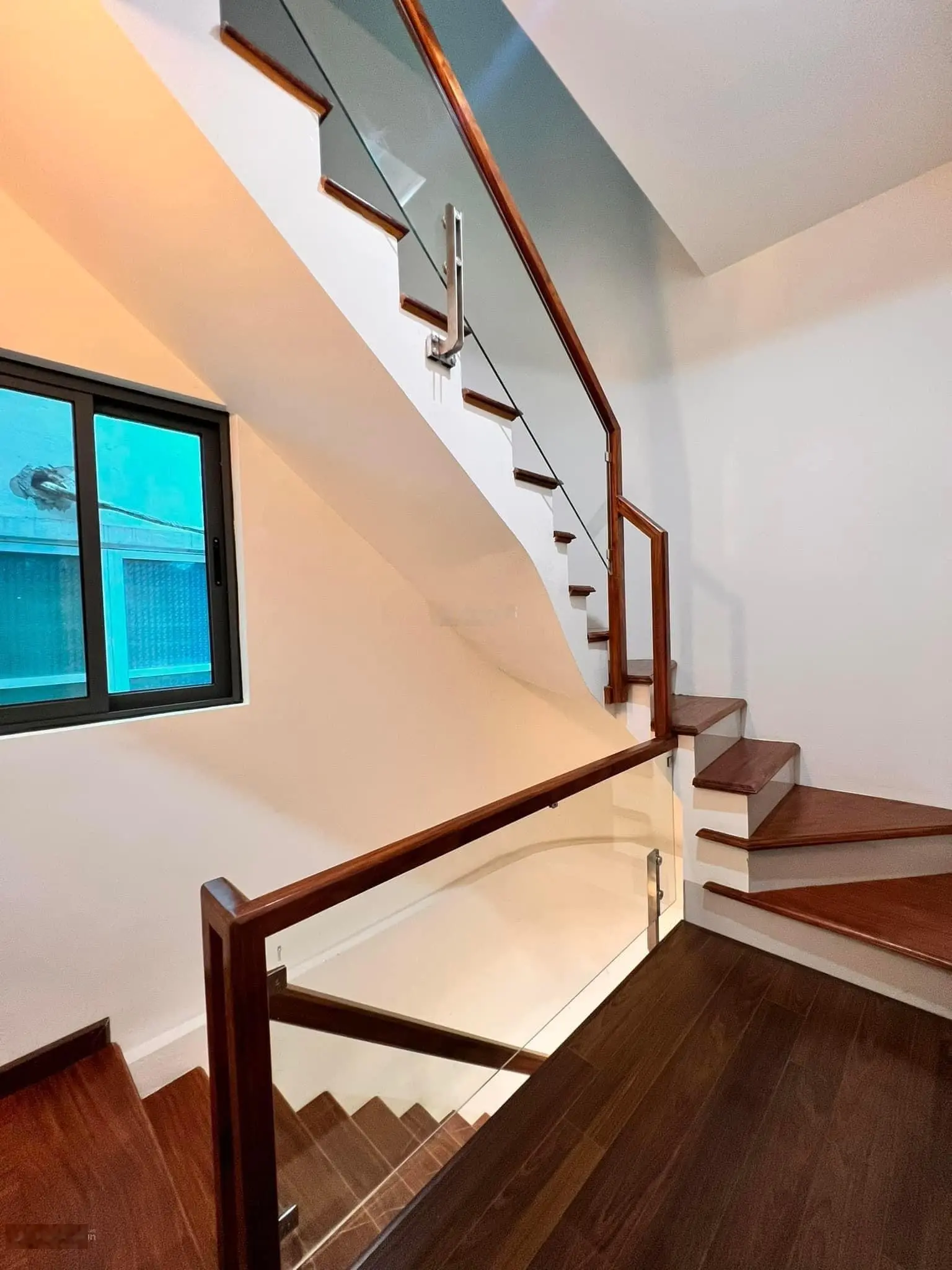 Chủ nhà mót bán căn nhà Nguyễn Trãi 42m2*5T*4m MT - ô tô gần - thoáng sáng - nhà đẹp - hơn 7 tỷ