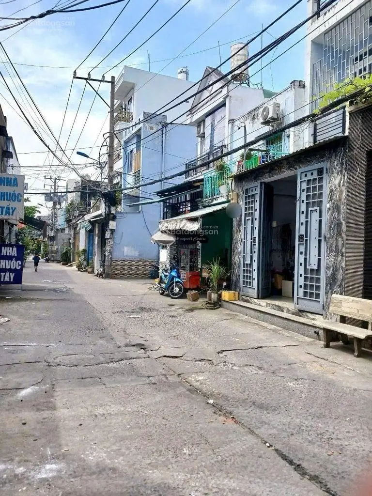 Nhà riêng 48m2,hẻm 8m,ngay chợ 4 xã,giá 4 tỷ 7