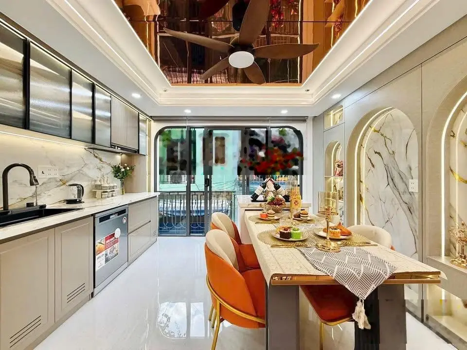 Nhà khu Vip đường Lê Thị Hồng | DT: 40m2 | đường vào nhà 5m, cạnh trường mầm non Anh Đào