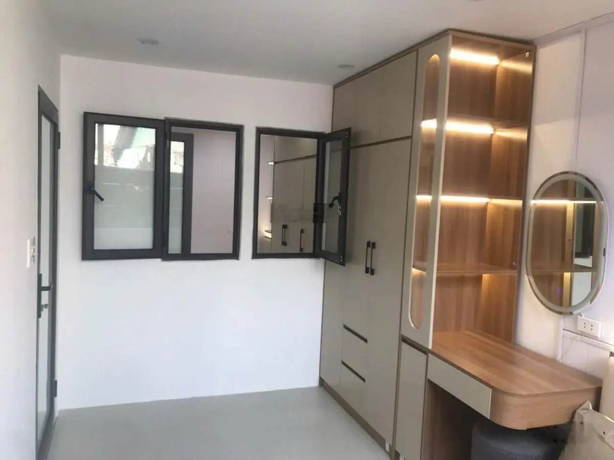 120 m2 tập thể tầng 2 Đống Đa vị trí đẹp - diện tích rộng - 4 ngủ đủ đồ mới xây - phố Tôn Đức Thắng