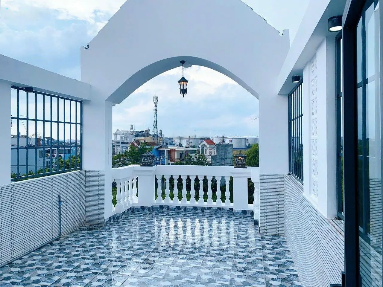 Nhà phố 3 lầu MT đường 20m Huỳnh Thị Đồng, TT Nhà Bè