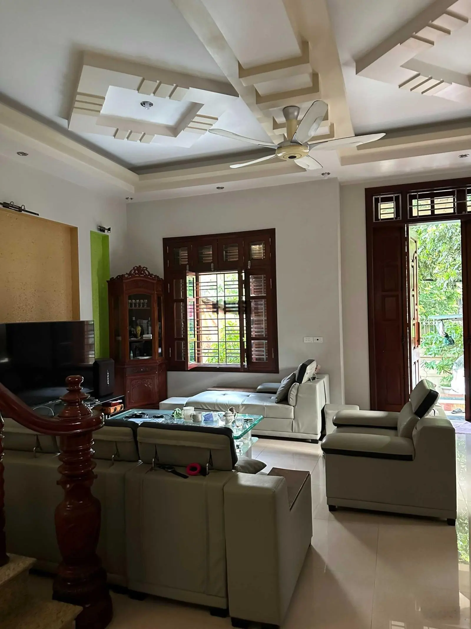 Bán nhà vườn tổ 5 Tân Thịnh - trung tâm TP Hòa Bình DT 360m2 - 9 tỷ gần tổ hợp thương mại, hội nghị