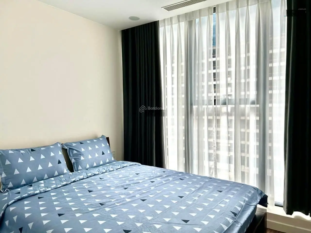 CẦN BÁN GẤP CHUNG CƯ RIVIERA POINT QUẬN 7 GIÁ 1 TỶ 700 TRIỆU, 2PN, 2WC, DT 90M2
