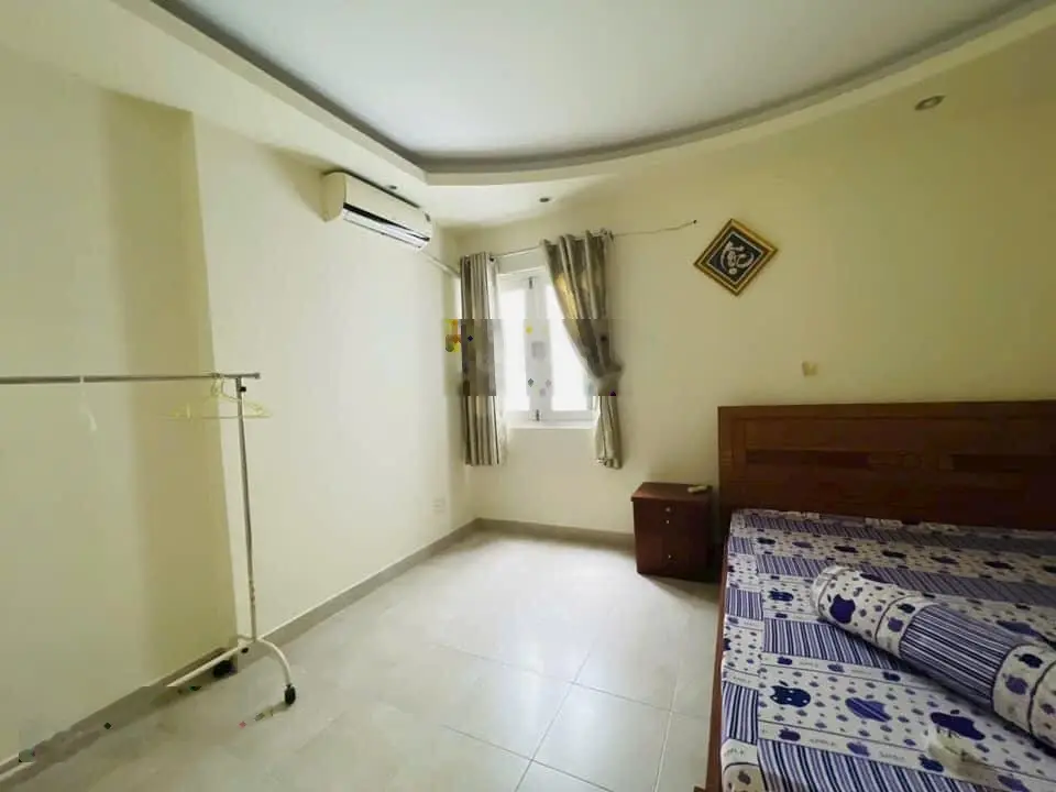 Hoàng văn thụ - xe hơi ngủ - ngay ngã 4 phú nhuận - 4.5x11m -4 tầng - hẻm 8m kinh doanh -13.5 tỷ tl