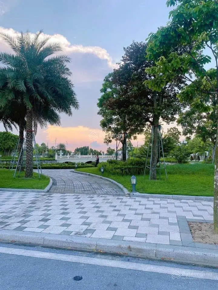 Chính chủ cần bán LK12-16 Đại Lộc 2 - Quang Giáp. Mặt hồ điều hòa, công viên cây xanh, quảng trường