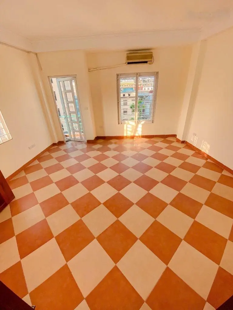 Bán nhà 45m2 x 5 tầng, 6 ngủ khép kín, ngõ phố Minh Khai, giá 7.95 tỷ