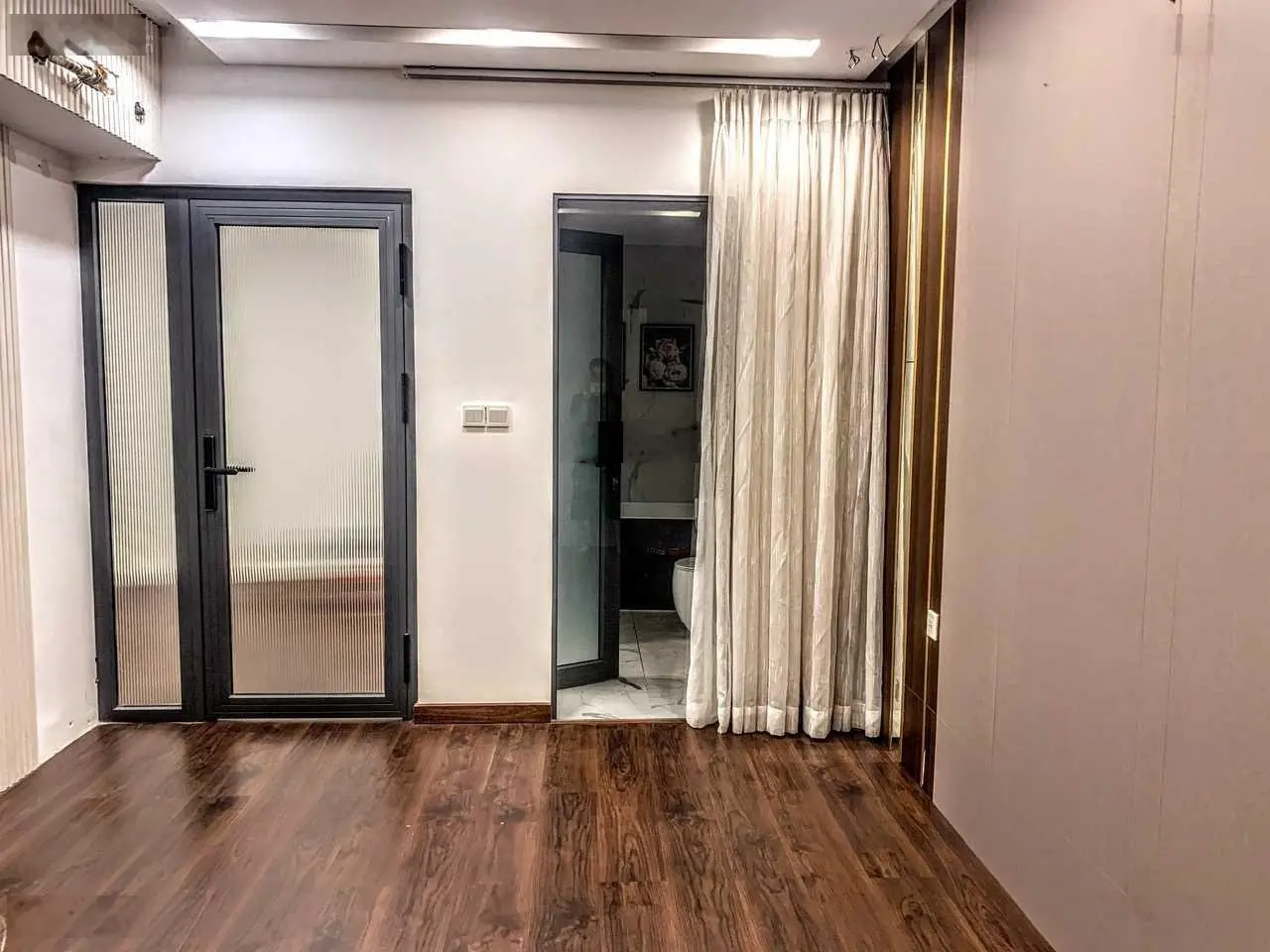 Hàng VIP cần bán gấp căn Duplex Emerald 3PN - 2WC nội thất xịn bắt mắt, căn góc hướng đón gió