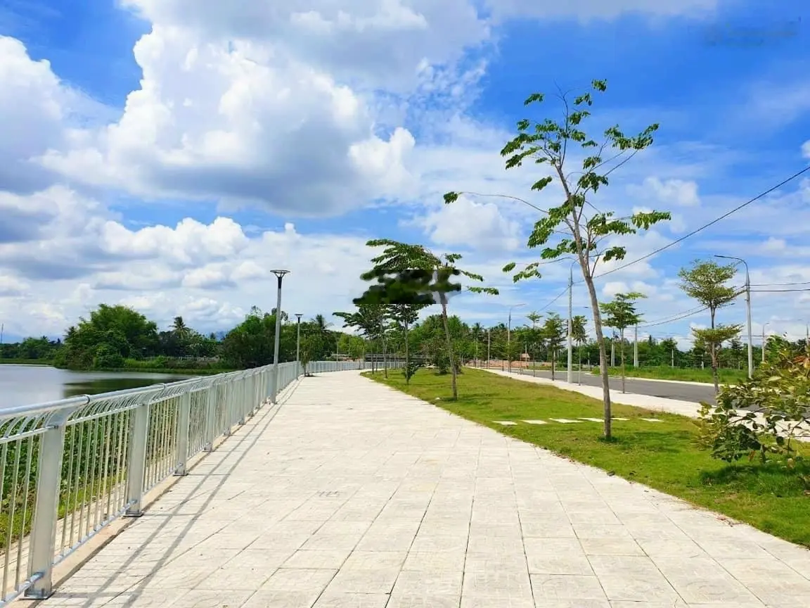 KDC An Lộc Phát - Nghĩa Hà. Bán lô đất 2 mặt tiền đường chính kinh doanh buôn bán sầm uất giá sốc