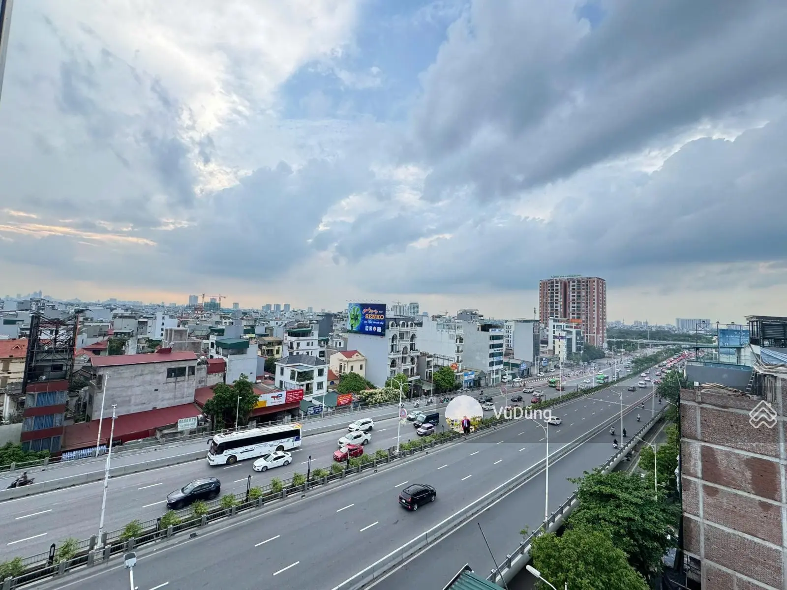 Bán nhà mặt phố Đàm Quang Trung, Long Biên, 52M2, 8 Tầng, MT4.6M, Vỉa hè, kinh doanh, full nội thất