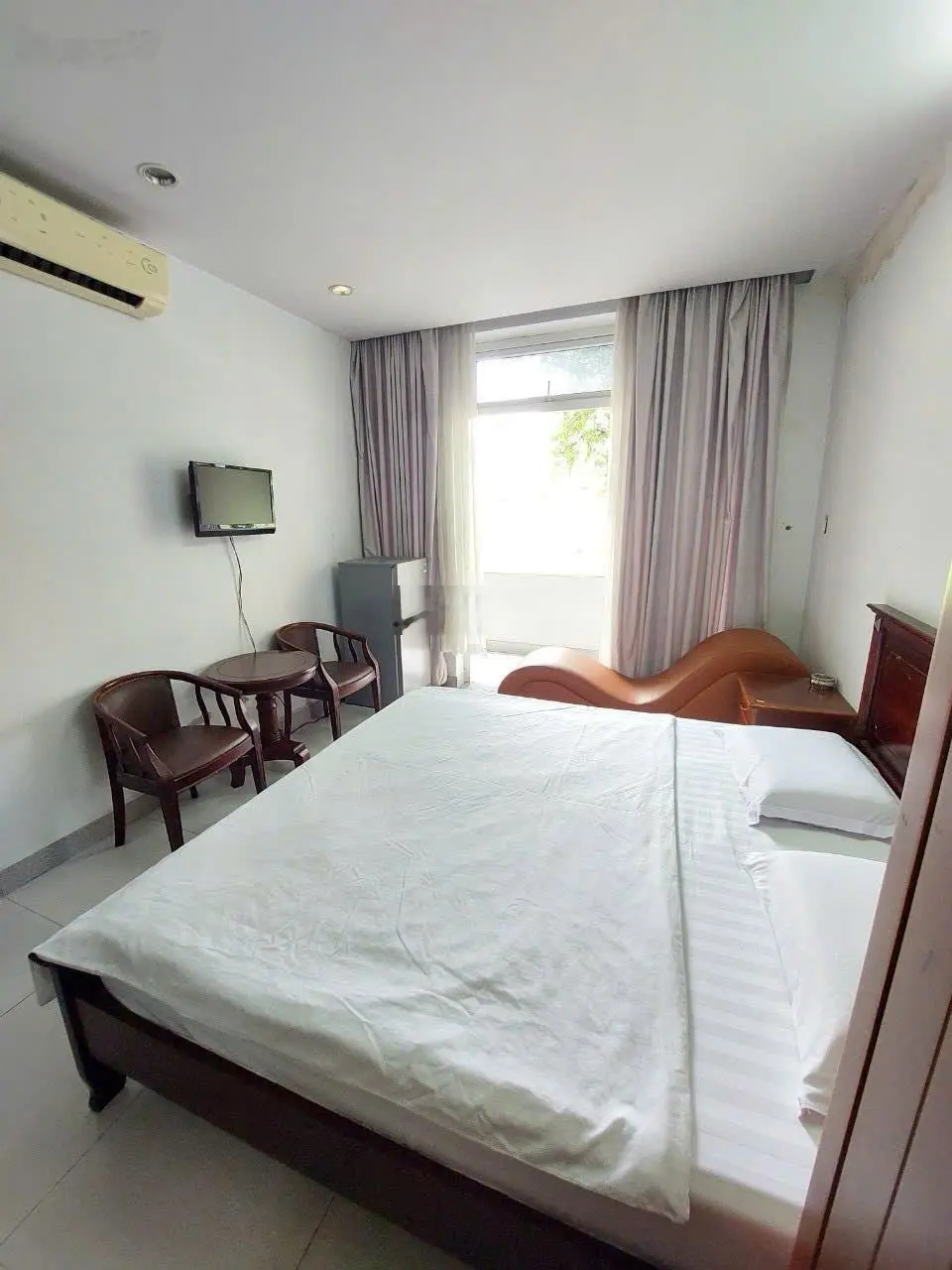 Bán nhà mặt tiền ngang 8m, 6 tầng tại mặt tiền đường Lê Quang Định