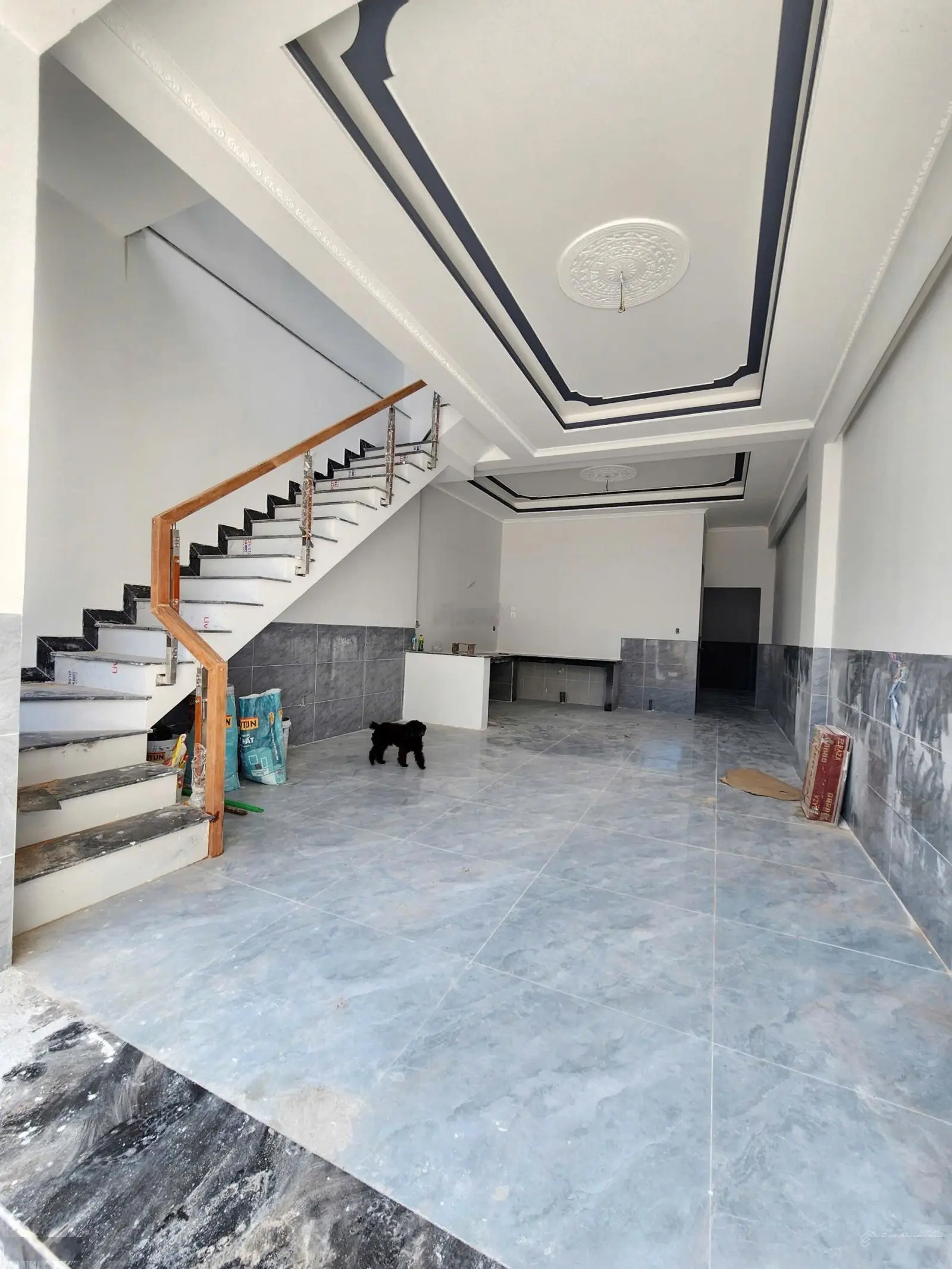 Nhà Hoàn Công Đẹp Ngay Chợ Xóm Vắng Nhà Mới Full Nội Thất Xịn Đường Oto Thông