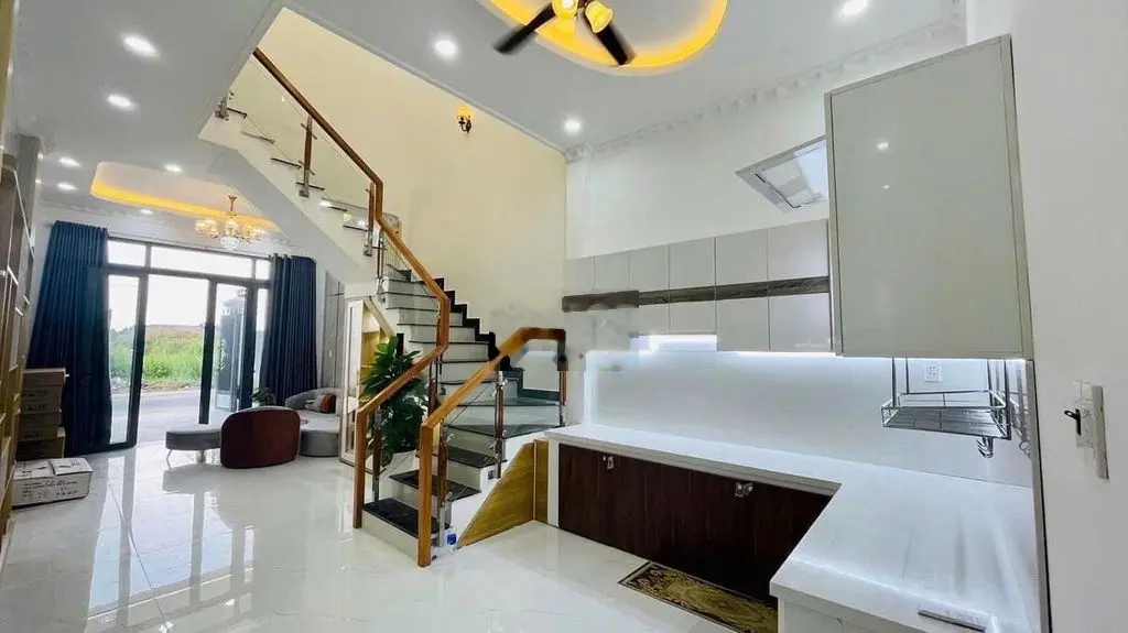 Đi Định Cư Nước Ngoài Bán Lại Căn Nhà Còn Mới Ngay Gần KDC Bửu Long
