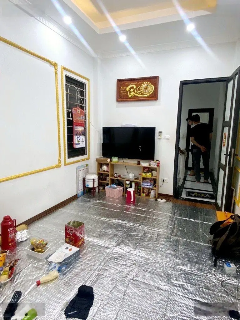 Bán gấp nhà Phan Đình Giót, gần phố Vọng, 35m, 5 tầng, mới đẹp, chỉ hơn 4 tỷ