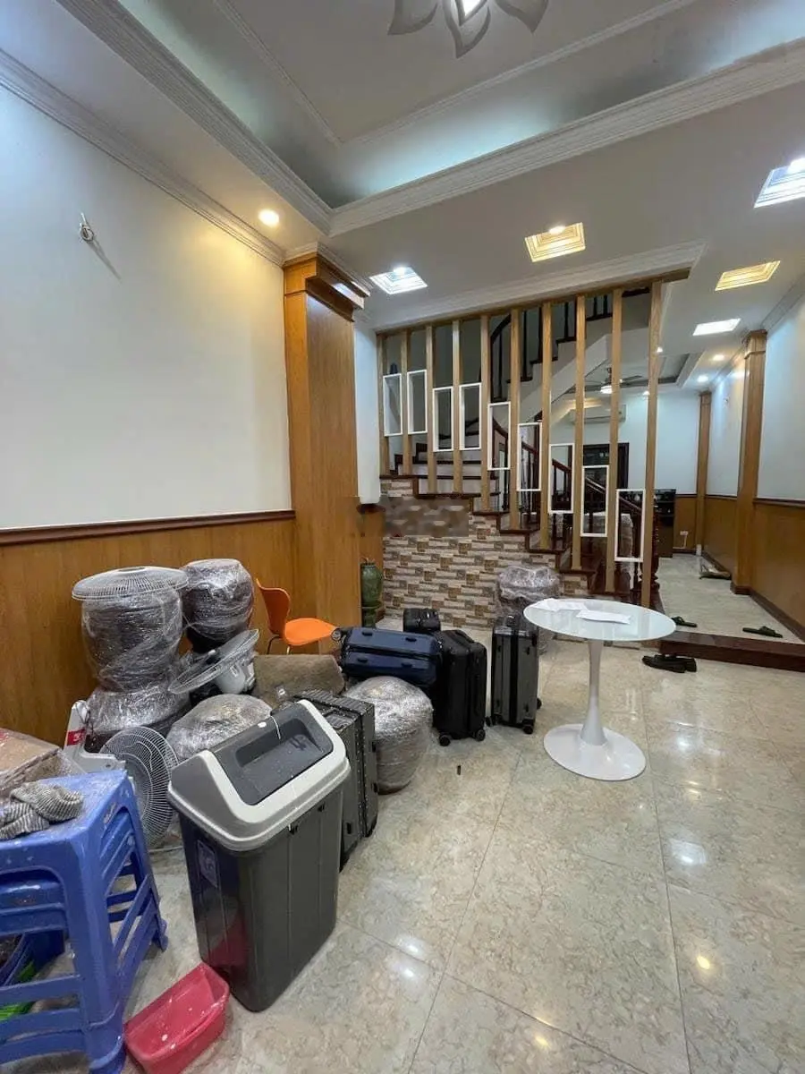 Nhà Phân lô - ô tô qua cửa - Hàm Nghi - Nam Từ Liêm - DT: 40m2 x 5 tầng, nhà đẹp ở luôn - Giá 11tỷ2