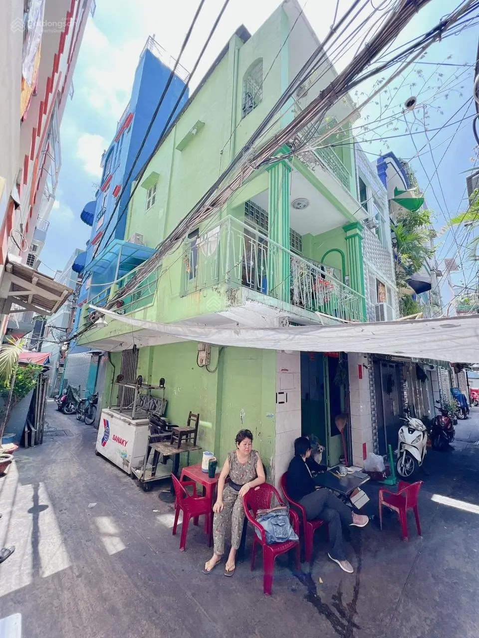 Bán nhà quận 4, 3 Tầng, hẻm 1/ khu dân cư hiện hữu, ngay chợ Xóm Chiếu, đường Đoàn Văn Bơ !