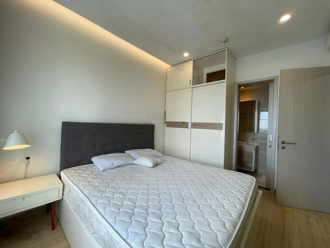 Mr.Trung - Cần bán CH New City quận 2. 2PN - 2WC DT 62m2 view hồ bơi. Giá chỉ: 4,3 tỷ bao thuế phí