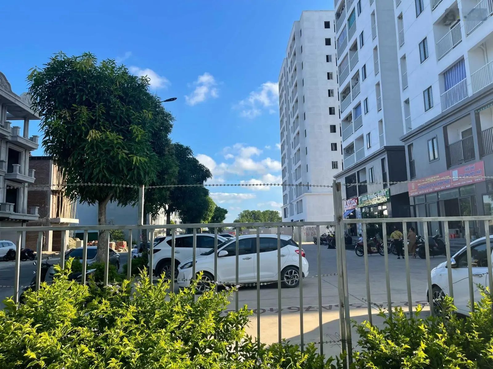 Nhà liền kề 4 tầng view công viên TP. Thanh Hóa giá chỉ 3,1 tỷ 0919 959 ***