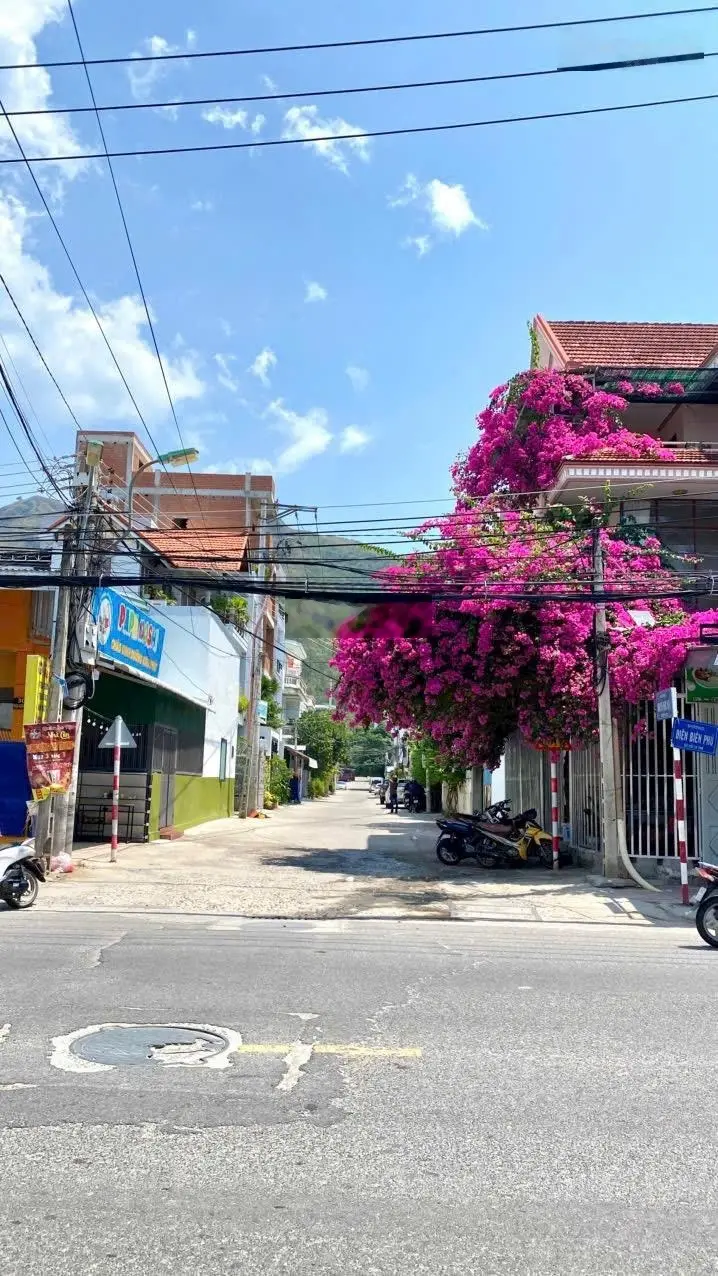 Bán nhà thô 6 tầng, đường Nguyễn Khắc Viện, P. Bắc Nha Trang - cách biển 300m - giá 7,3 tỷ